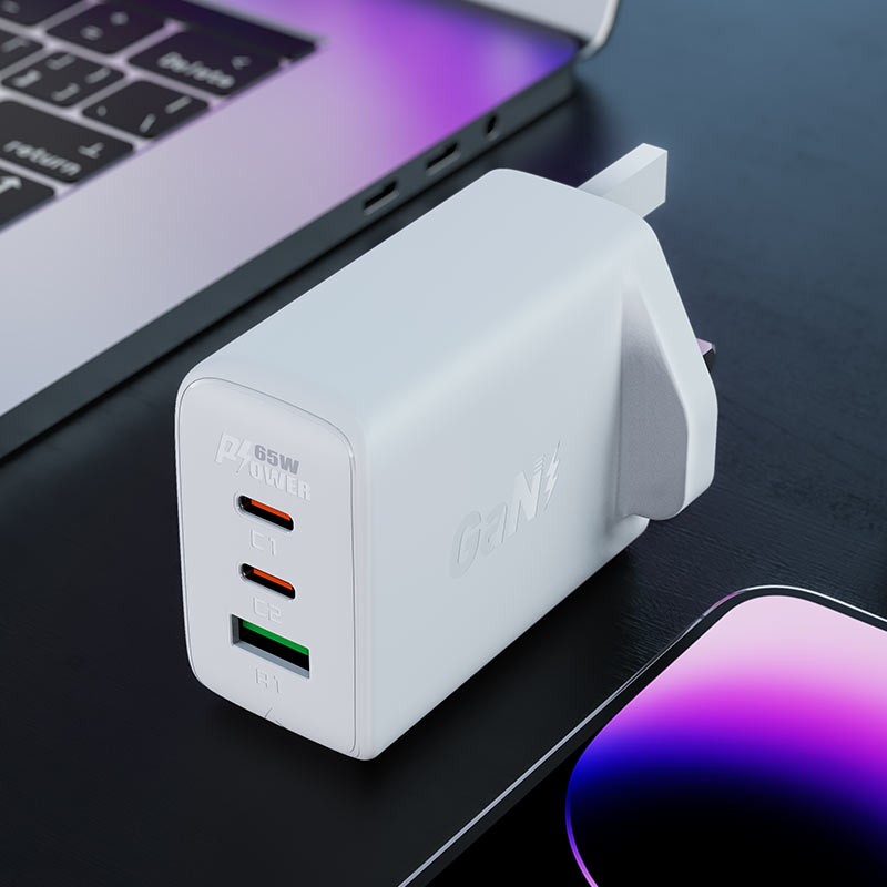 Φορτιστής Ταξιδίου Acefast A44 Fast Charging 2xUSB-C PD65W USB-A GaN Λευκός με UK Plug | Φορτιστές - shopin.gr